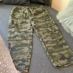 Sanctuary by Anthropologie Camo Linen Cargo - M